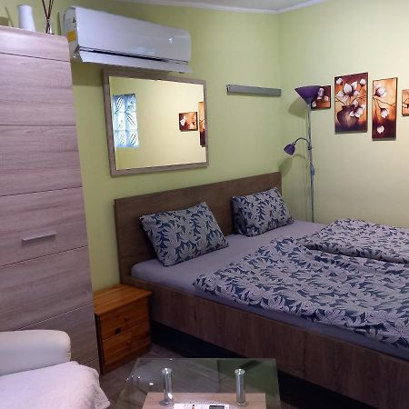 Laura Apartman Apartment Нагиканиша Екстериор снимка